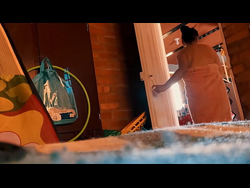 ❤️ Paman saya mengikuti saya ke kamar mandi, dia meniduri saya saat saya mandi. ☑ Video anal pada kami id.28films.ru