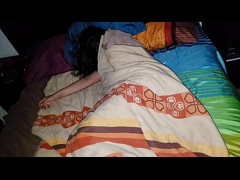 ❤️ Anak tiri memarahi ibu tirinya yang masih muda saat dia tidur. ☑ Video anal pada kami id.28films.ru